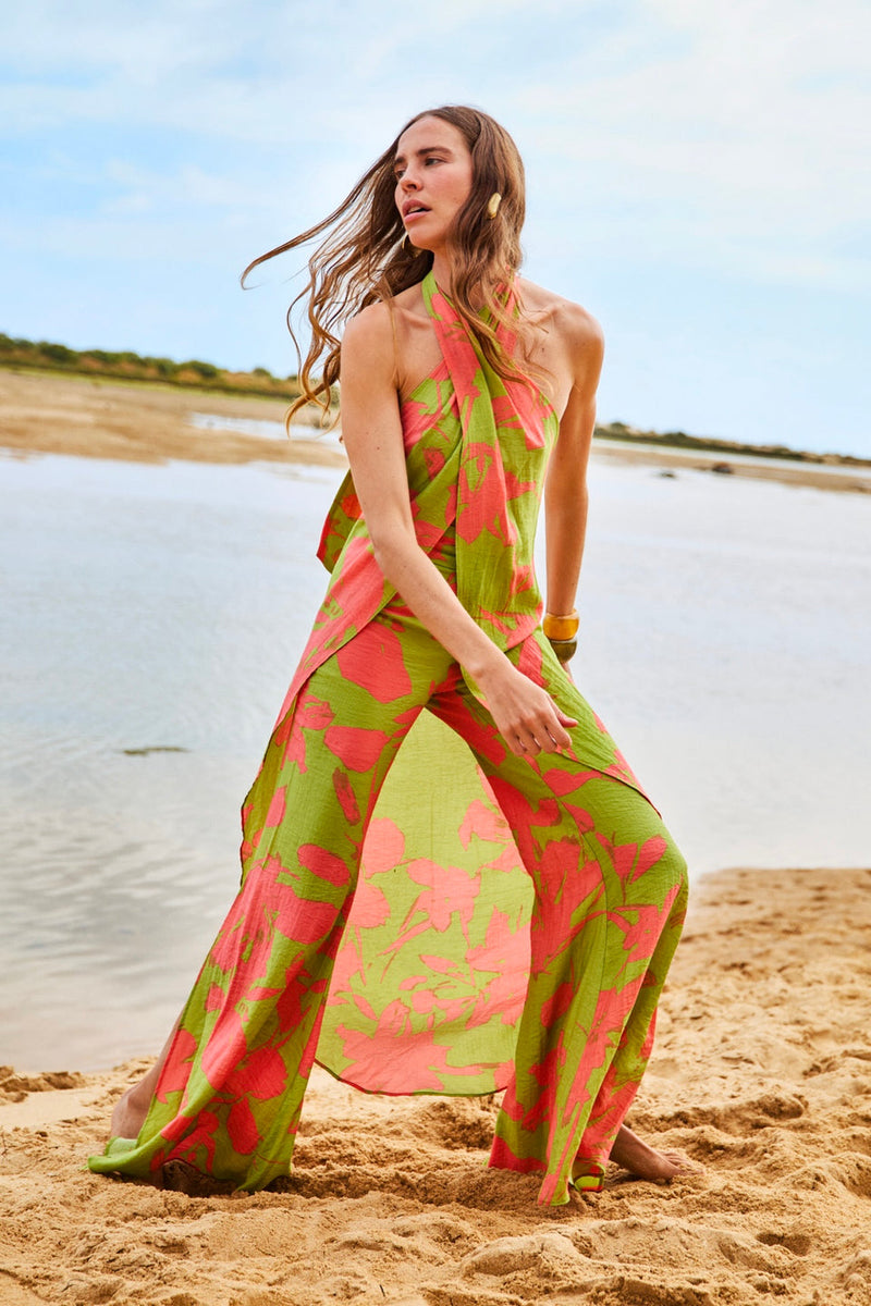 Elegantly Styled Pants for Everyday Wear