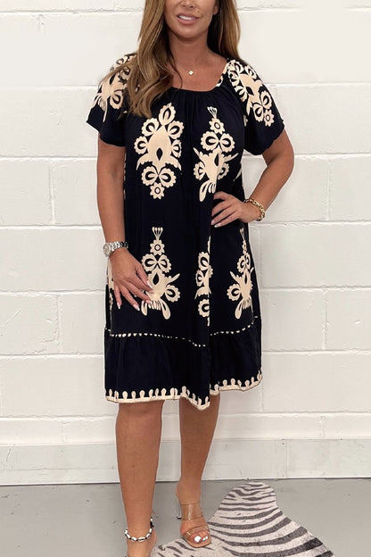 Classic Vintage & Enduringly Stylish Dress