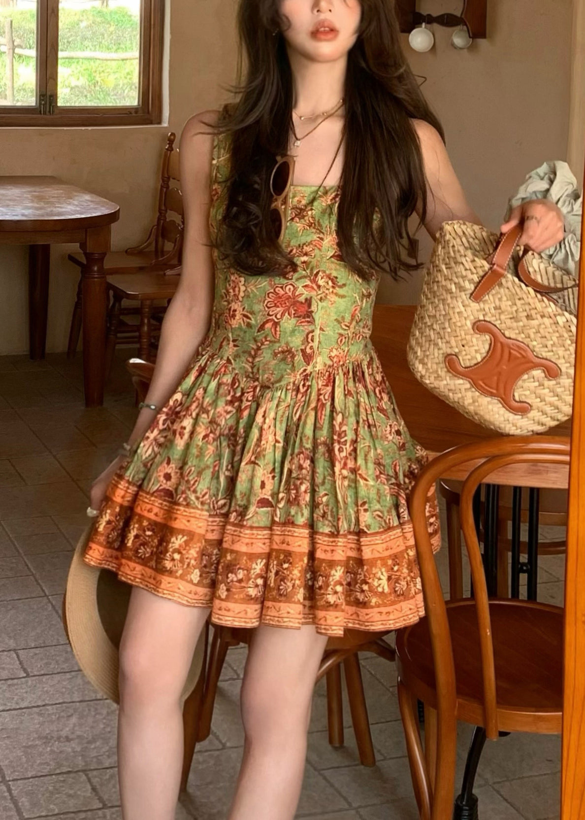Classic Vintage & Enduringly Stylish Dress