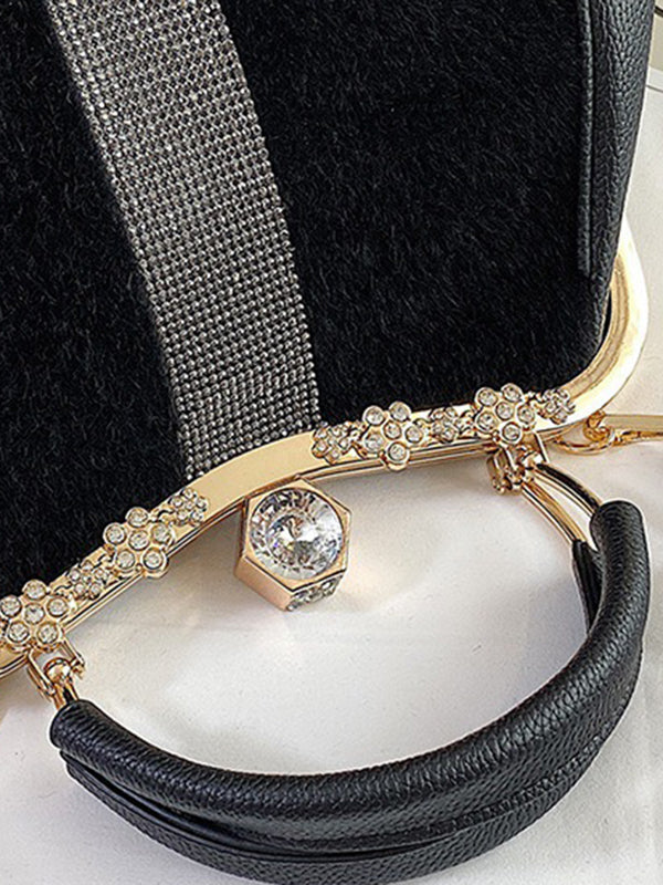 Gracefully Styled Bag for Any Occasion