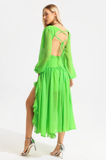 Effortlessly Elegant Dress with a Timeless Design