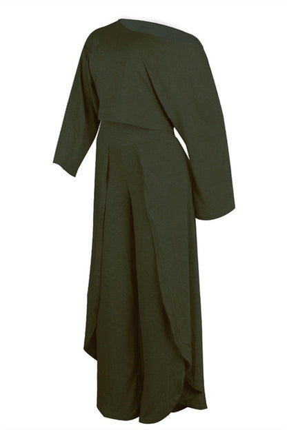 Effortlessly Elegant Garment with a Timeless Design
