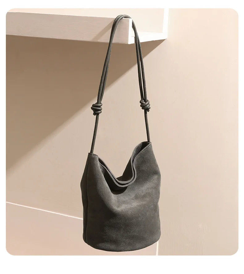 Classic Vintage Bag with a Flattering Fit