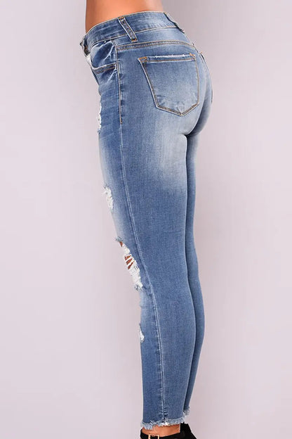 Sophisticated Garment with a Clean Classic Look