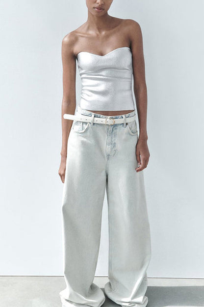 Effortlessly Elegant Top with a Timeless Design
