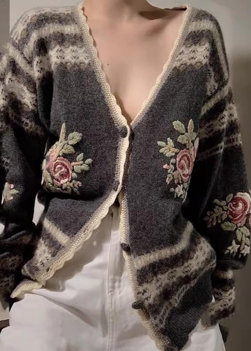 Elegantly Styled Cardigan for Everyday Wear