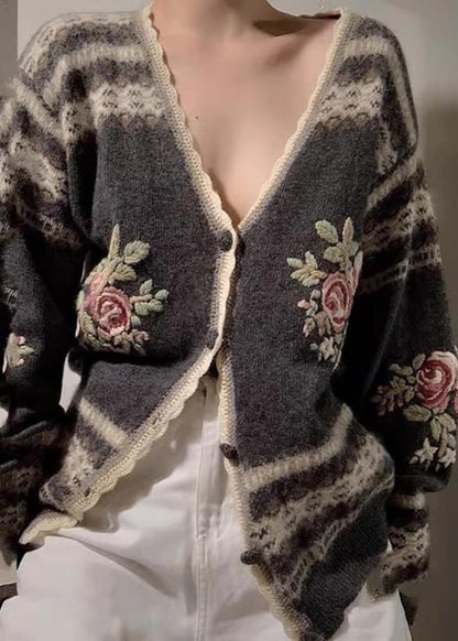 Elegantly Styled Cardigan for Everyday Wear