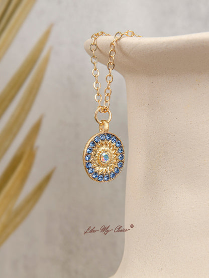 Effortlessly Elegant Garment with a Timeless Design