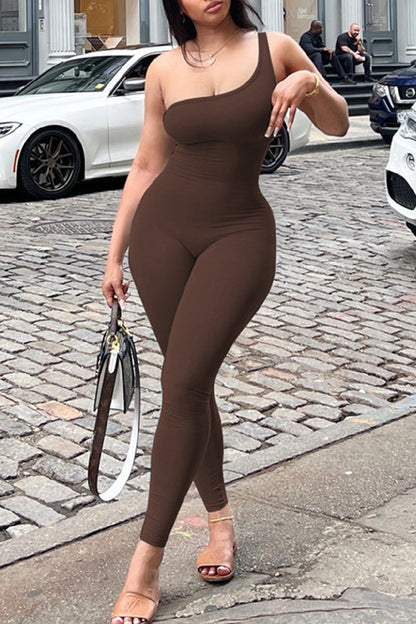 Well Tailored Garment with a Graceful Silhouette