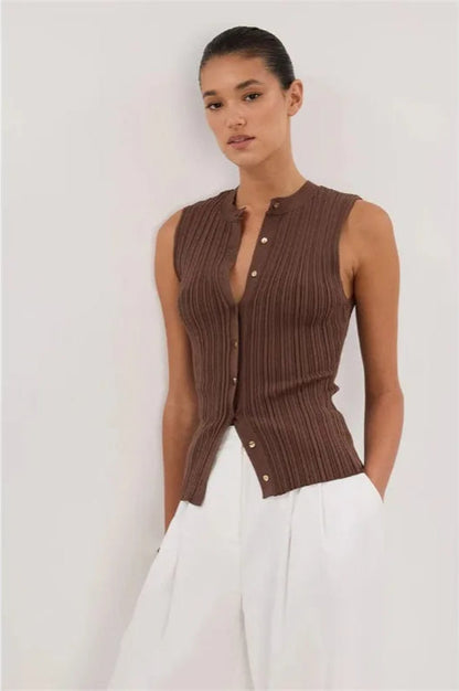 Beautifully Crafted Cardigan in a Classic Style