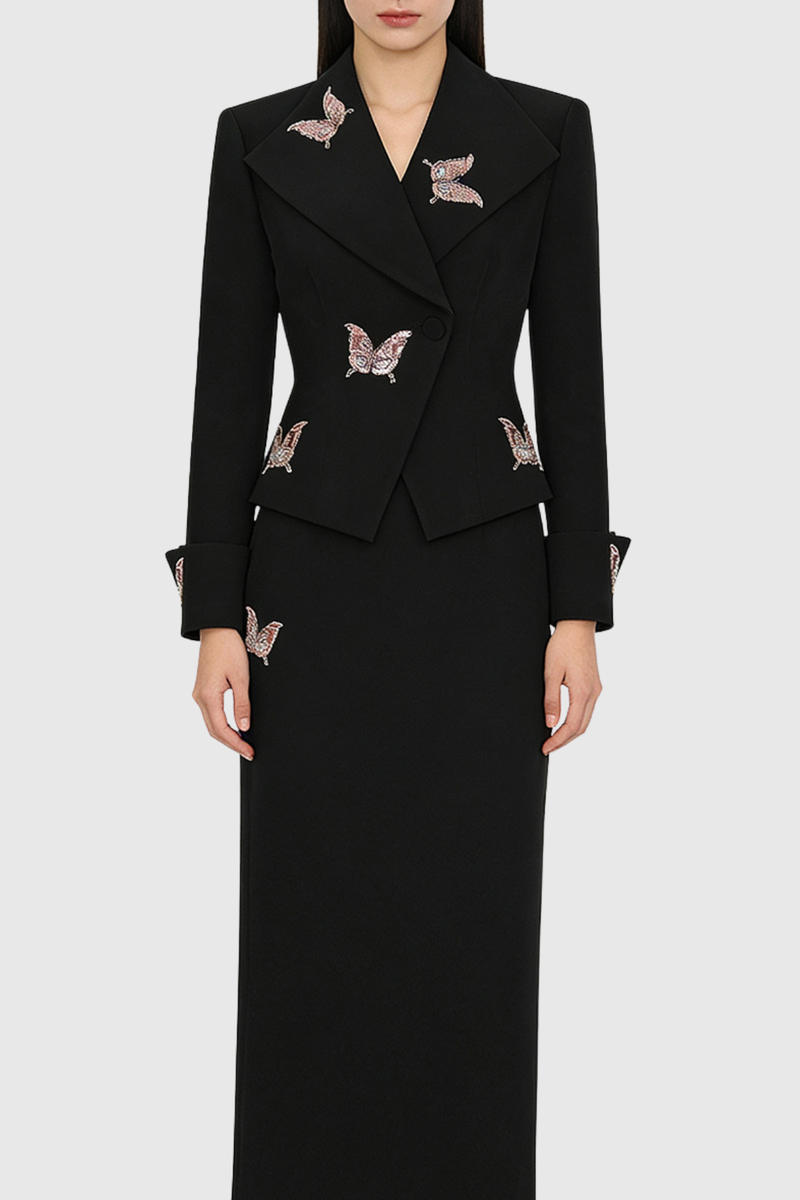 Gracefully Styled Garment for Any Occasion
