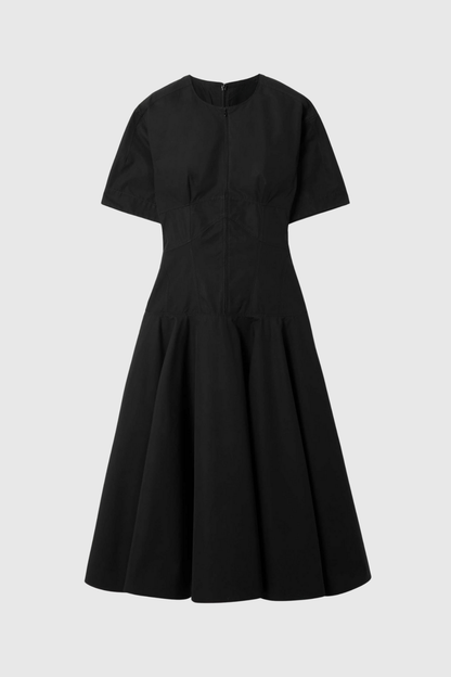 Effortlessly Elegant Dress with a Timeless Design