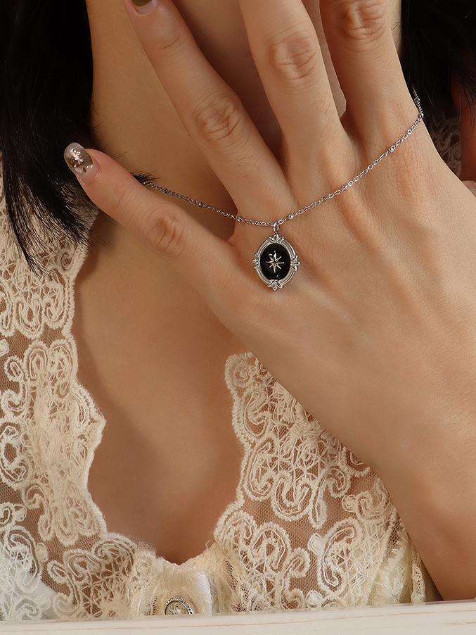 Effortlessly Elegant Garment with a Timeless Design