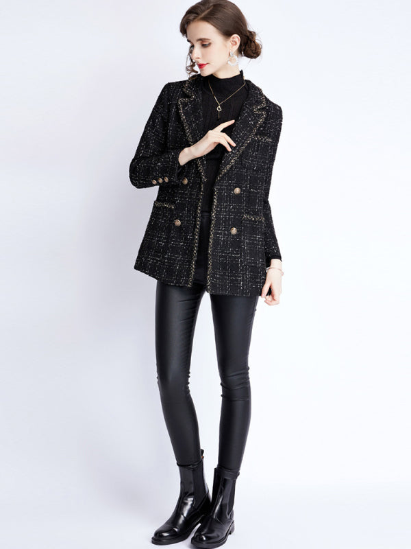 Effortlessly Elegant Jacket with a Timeless Design