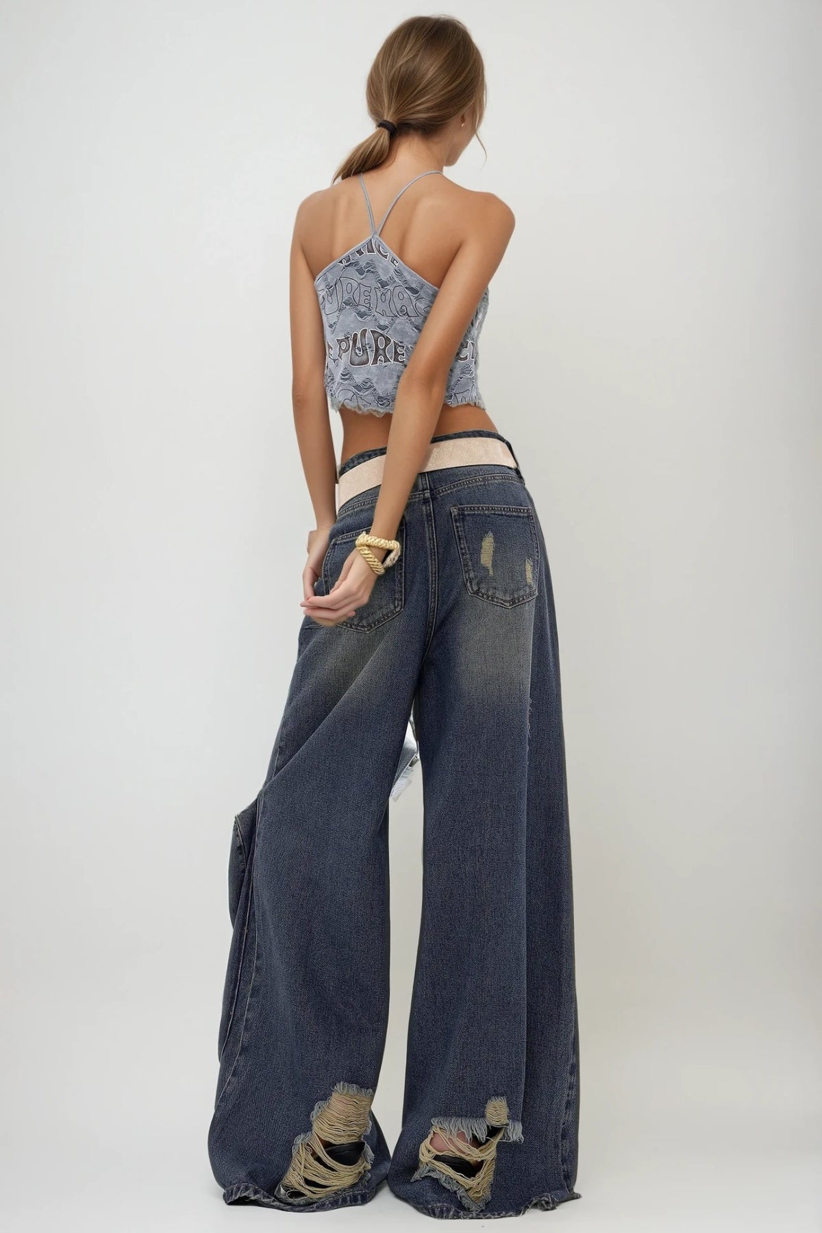 Well Tailored Garment with a Graceful Silhouette