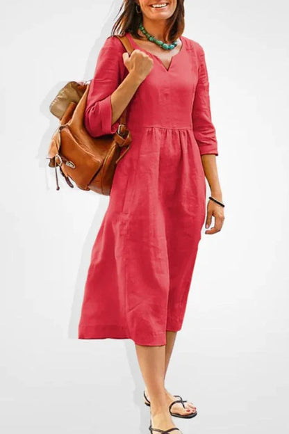 Effortlessly Elegant Dress with a Timeless Design