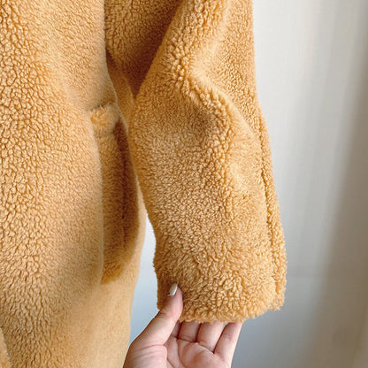Gracefully Styled Coat for Any Occasion
