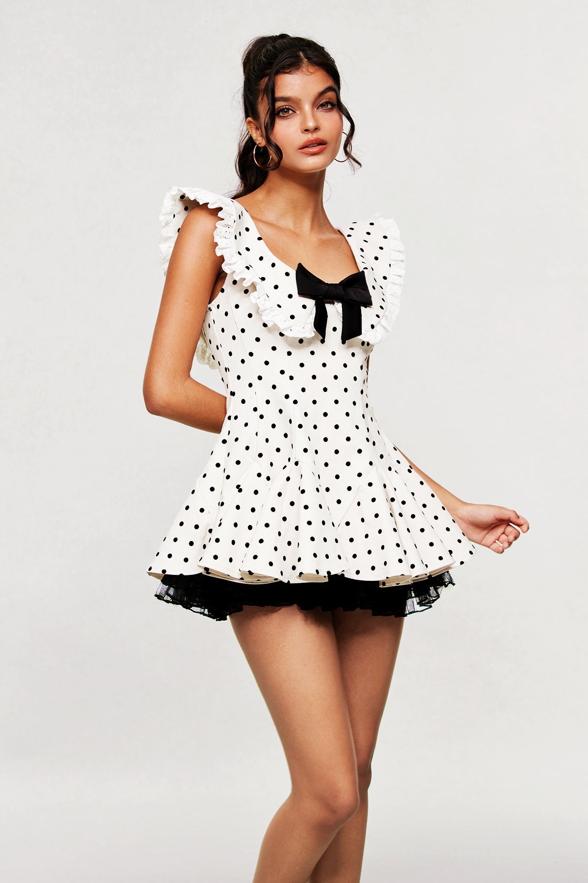 Well Tailored Dress with a Graceful Silhouette