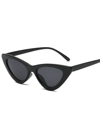 Sophisticated Garment with a Clean Classic Look