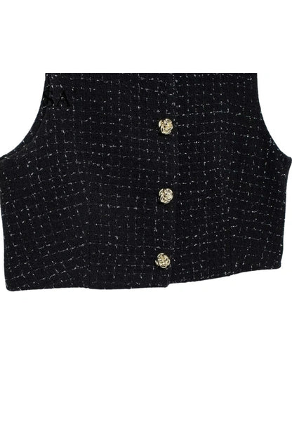 Classic Vintage Coat with a Flattering Fit