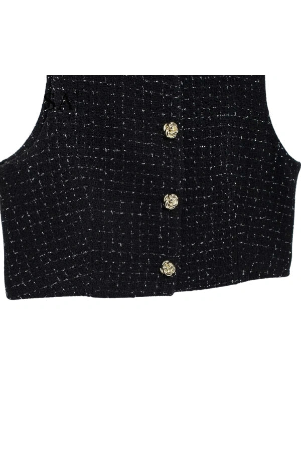 Classic Vintage Coat with a Flattering Fit