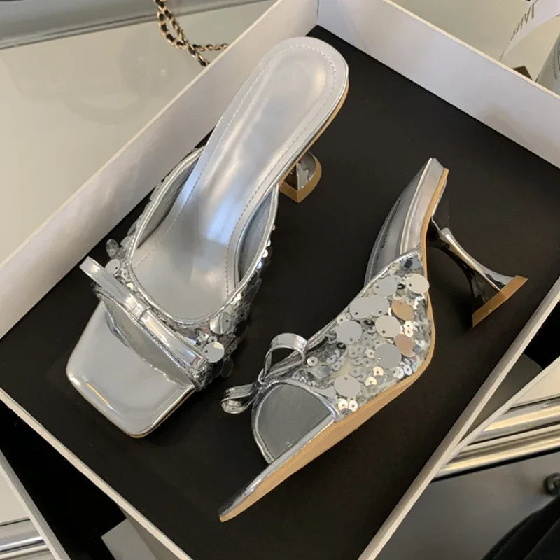 Well Tailored Heels with a Graceful Silhouette