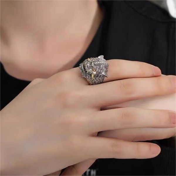Beautifully Finished Garment in a Timeless Design