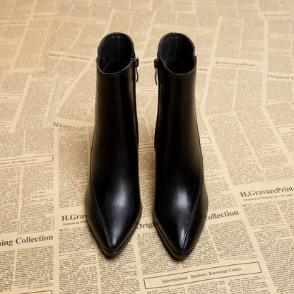 Well Tailored Boots with a Graceful Silhouette