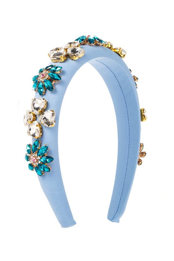 Gracefully Styled Garment for Any Occasion