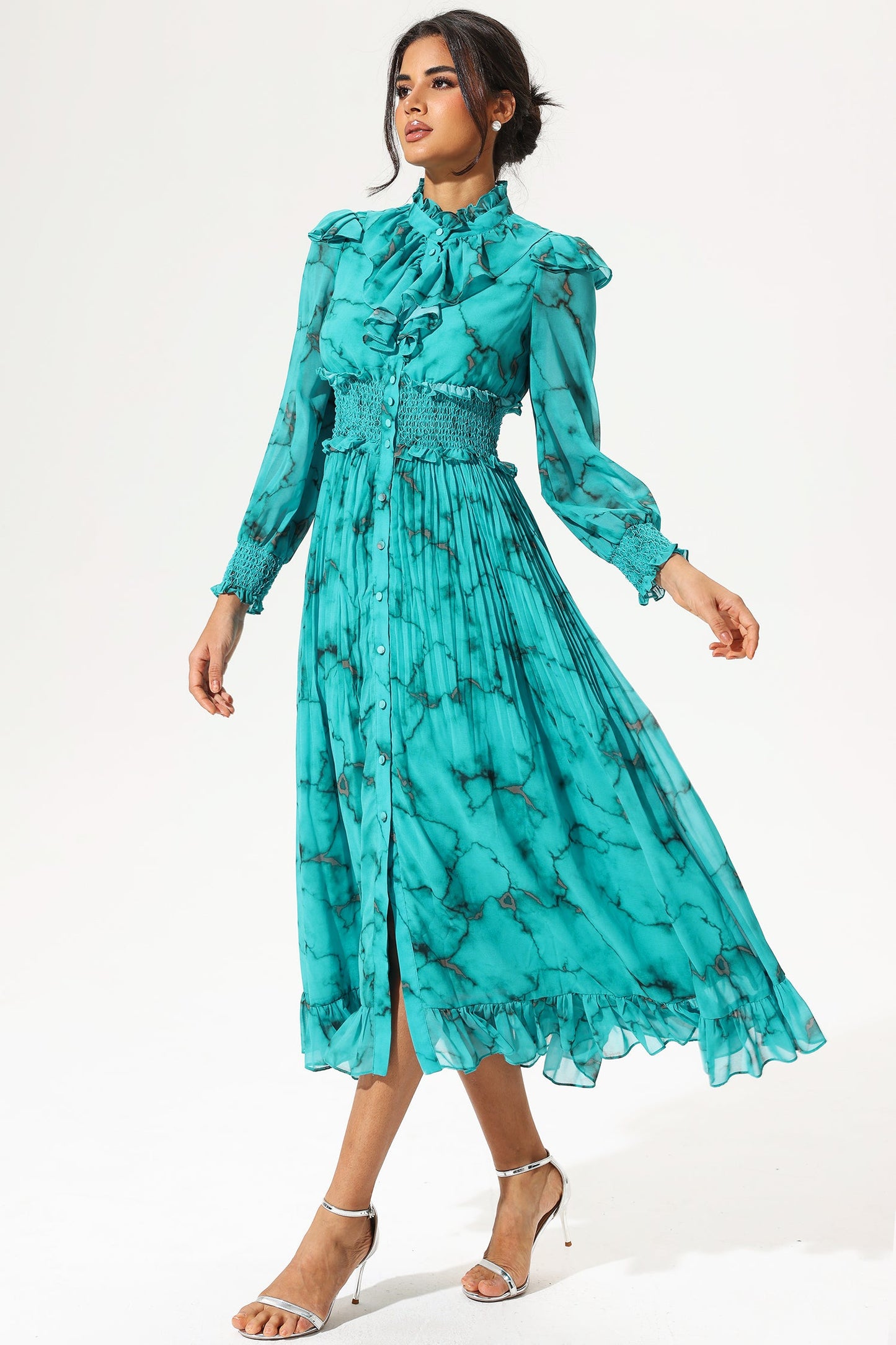 Classic Vintage & Enduringly Stylish Dress
