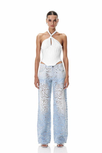 Well Tailored Top with a Graceful Silhouette