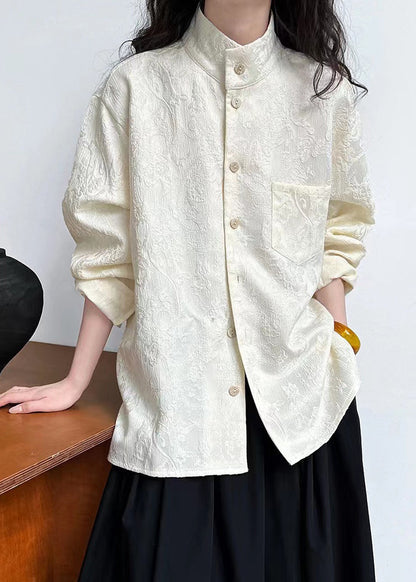 Classic Vintage Blouse with a Flattering Fit