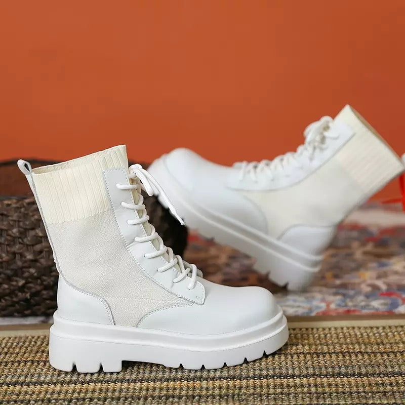 Beautifully Finished Boots in a Timeless Design