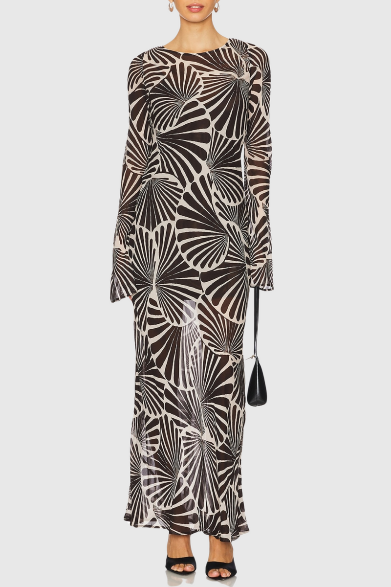 Effortlessly Elegant Dress with a Timeless Design