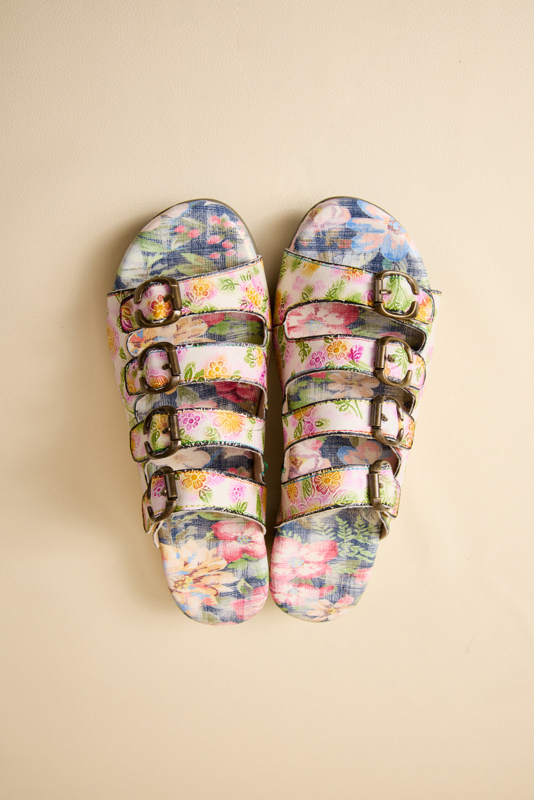 Elegantly Styled Sandals for Everyday Wear