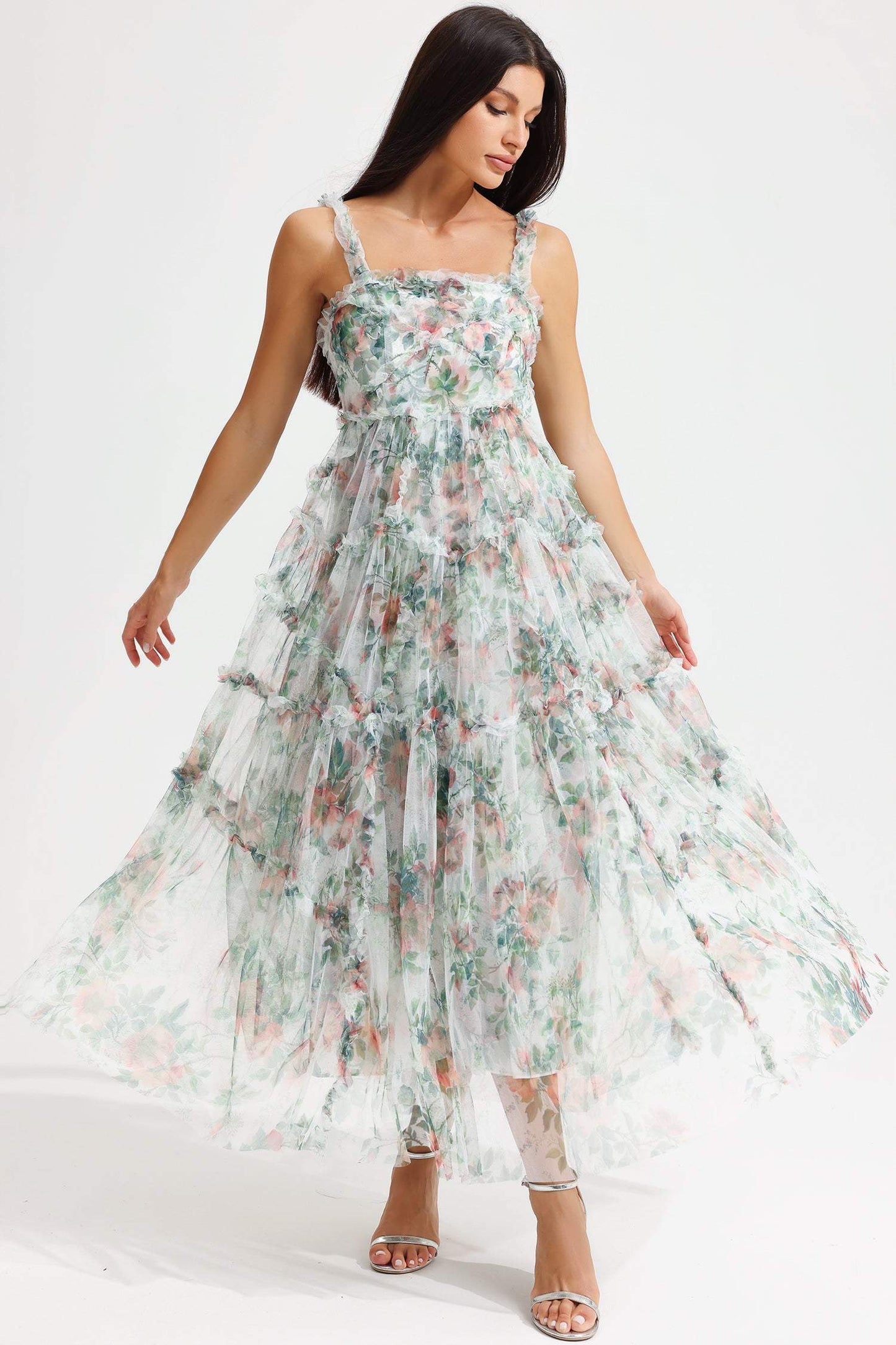 Beautifully Crafted Dress in a Classic Style