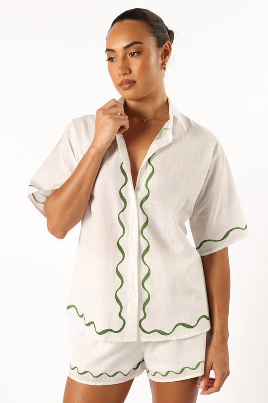 Sophisticated Garment with a Clean Classic Look