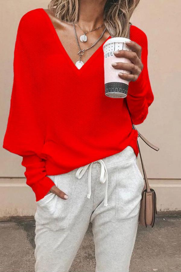 Sophisticated Blouse with a Clean Classic Look