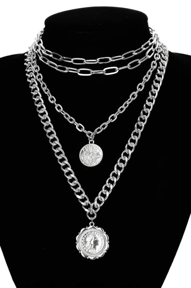 Gracefully Styled Garment for Any Occasion