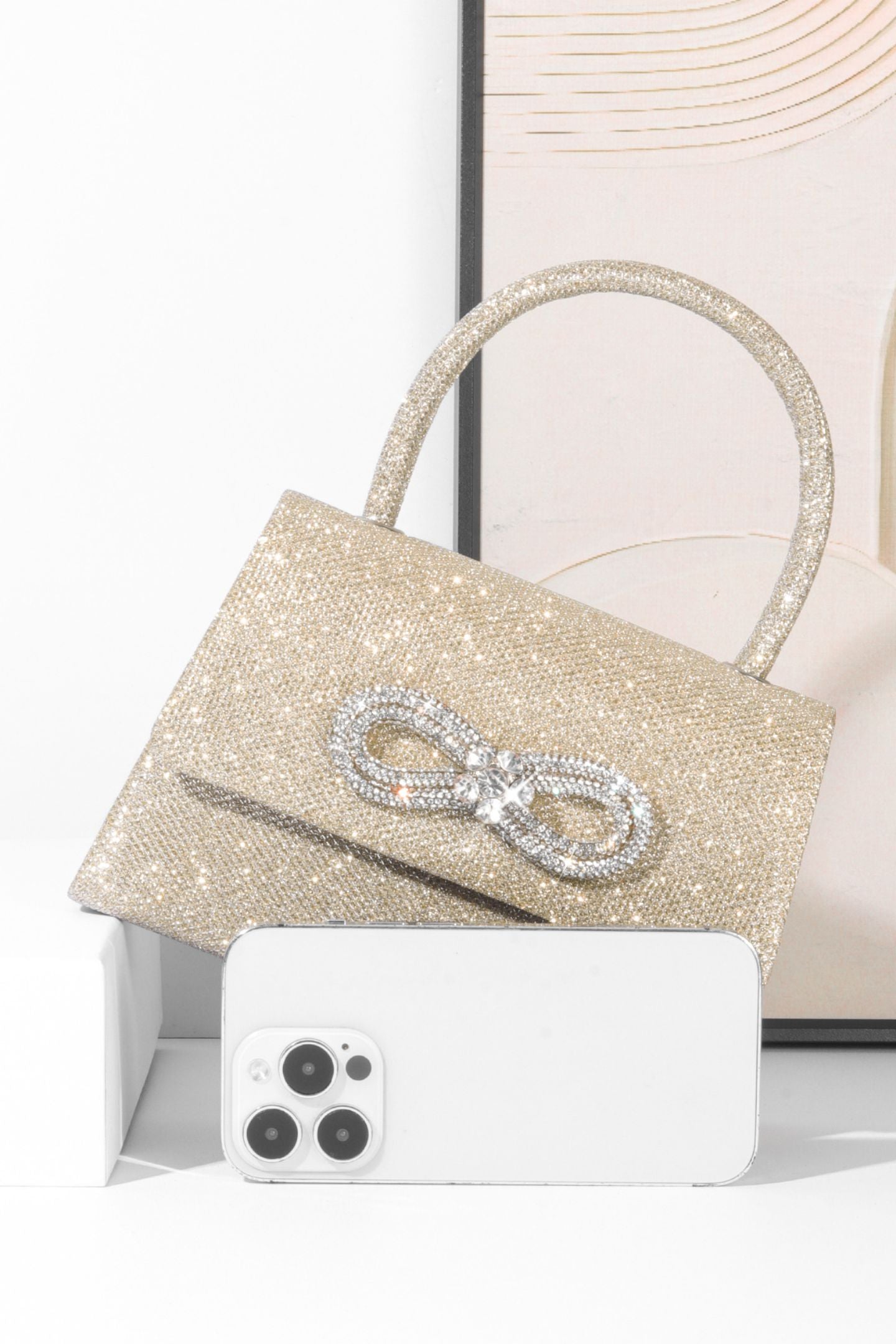 Elegantly Styled Bag for Everyday Wear