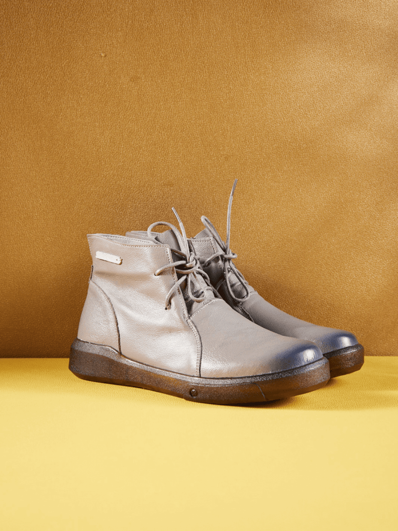 Polished Boots with an Effortless Classic Look