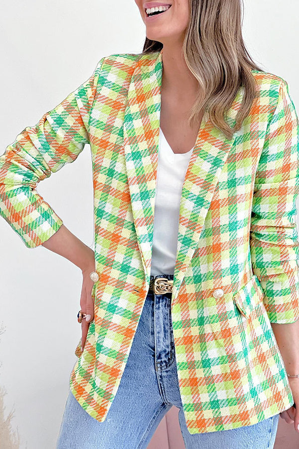 Effortlessly Elegant Jacket with a Timeless Design