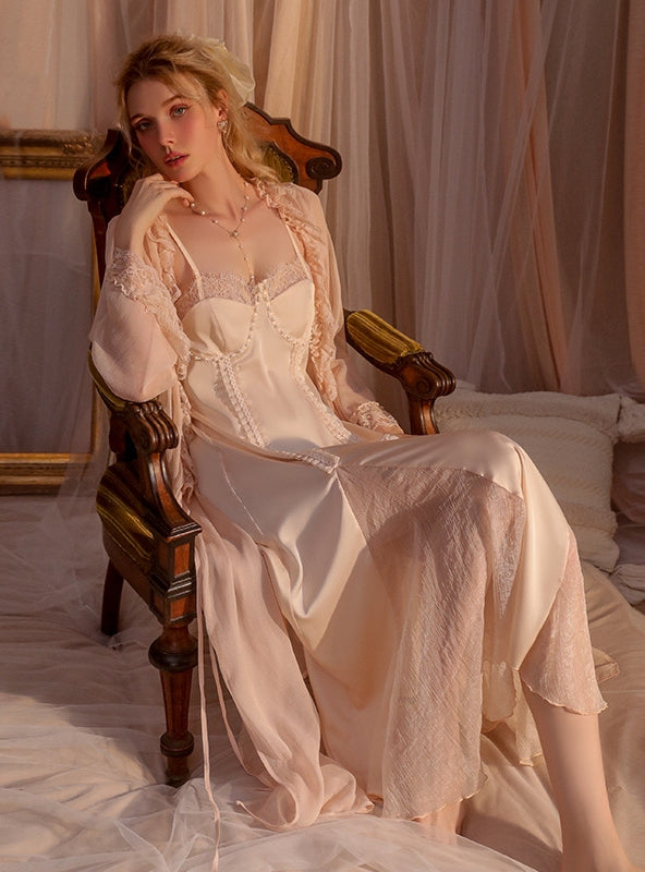 Effortlessly Elegant Garment with a Timeless Design