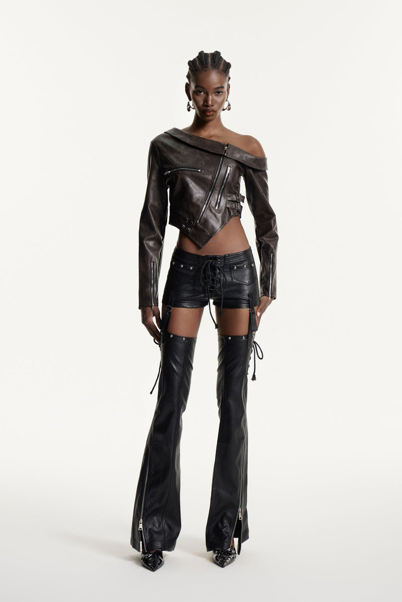 A Vintage Style Top with Delicate Timeless Details