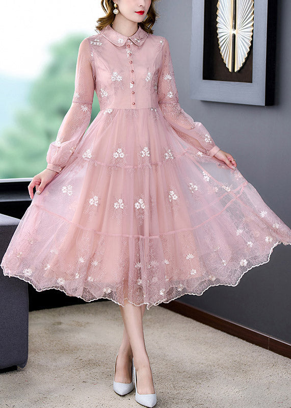Beautifully Finished Dress in a Timeless Design