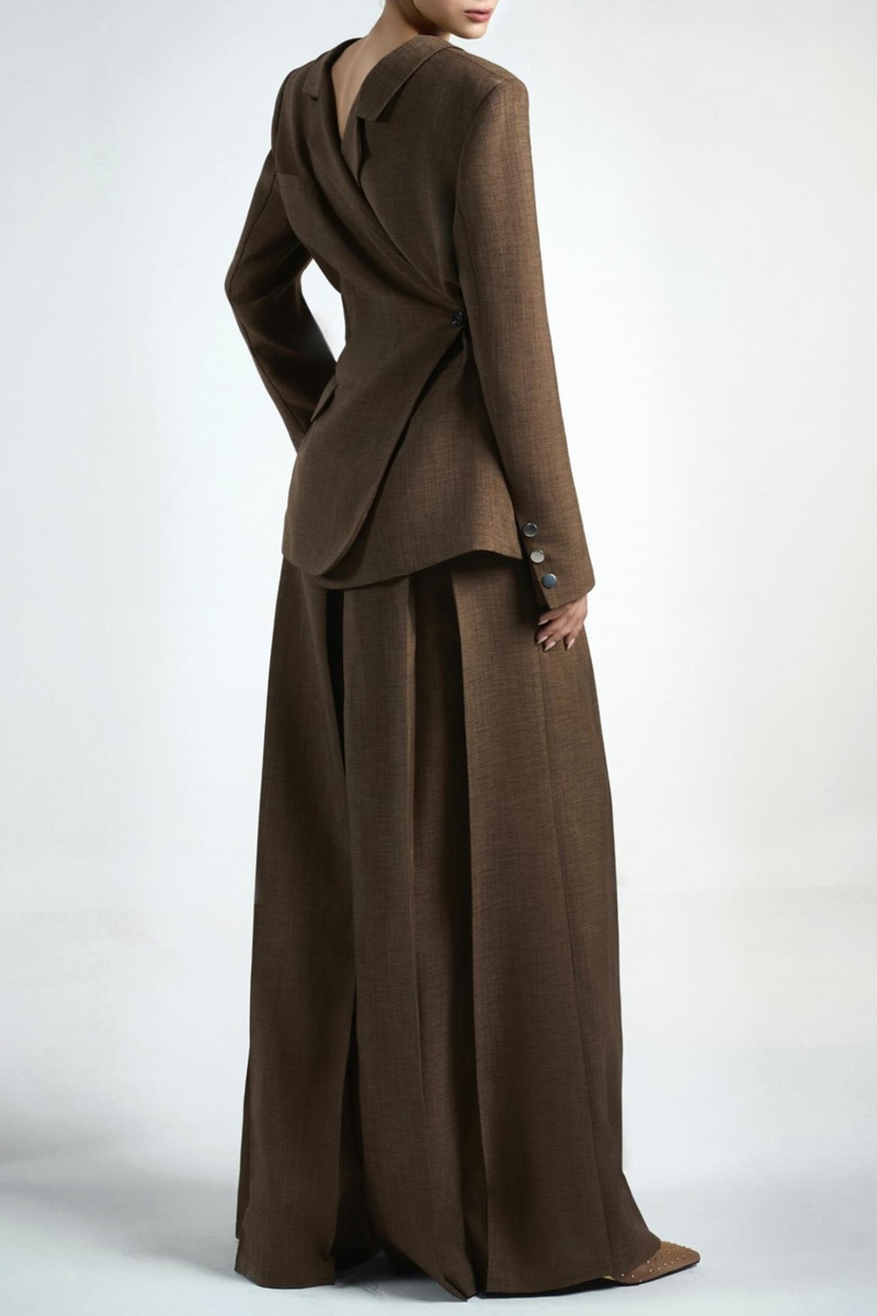 Classic Vintage Garment with a Flattering Fit