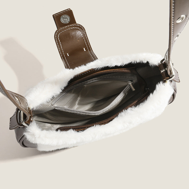 Elegantly Styled Bag for Everyday Wear
