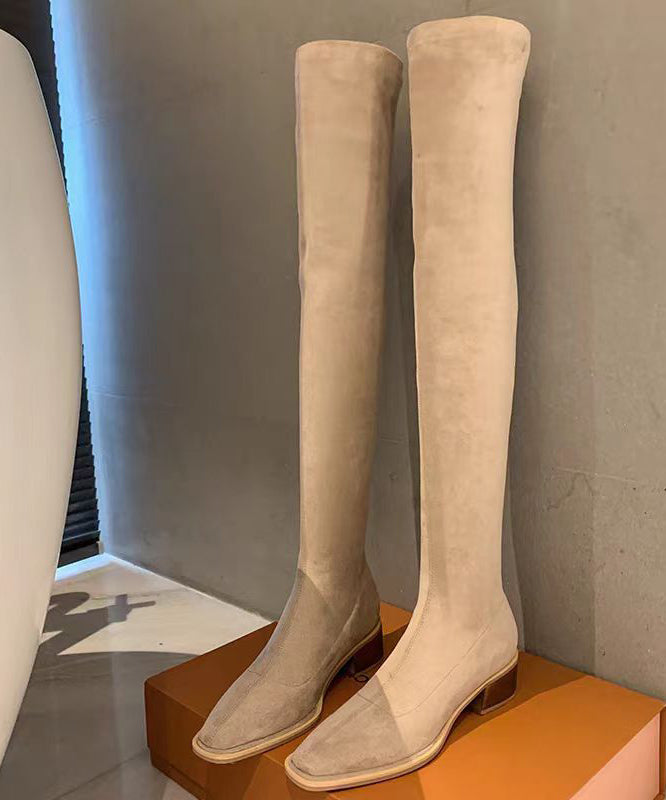 Beautifully Finished Boots in a Timeless Design