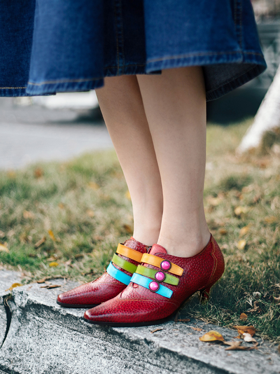 Well Tailored Heels with a Graceful Silhouette