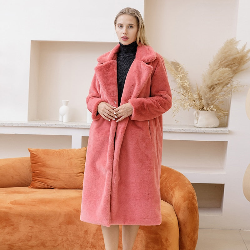 Gracefully Styled Coat for Any Occasion